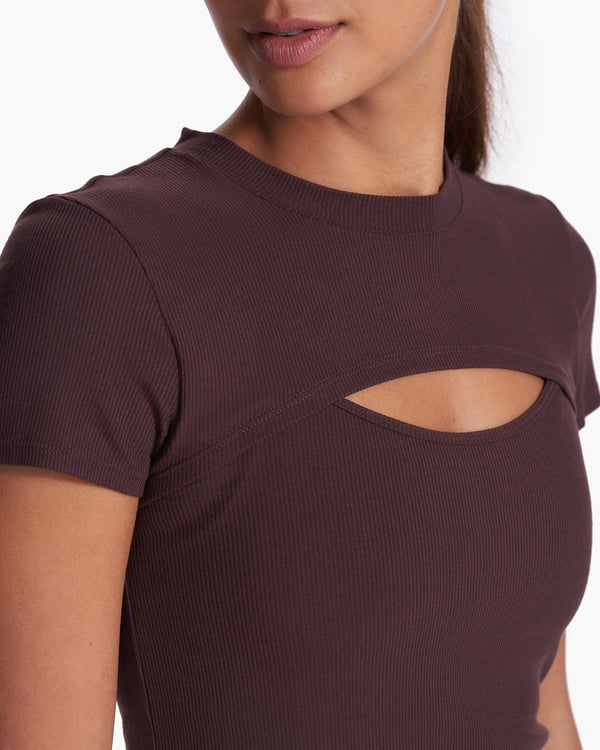 Cove Cut Out Tee | Mahogany