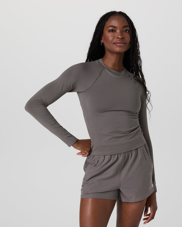 Long Sleeve Seamless Surge Tee | Chia
