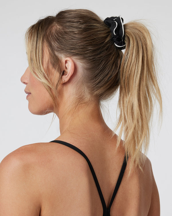 Piped Scrunchie | Black