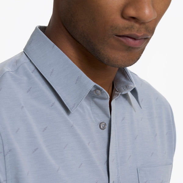 Short-Sleeve Bridge Button Down | Light Cloud Daggers