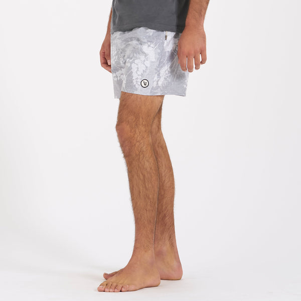 Cape Short | Light Grey Vintage Leaf