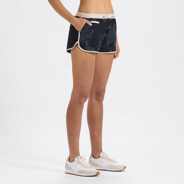 Tavi Short | Charcoal Big Flower